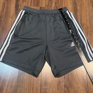 Adidas Men's Gray Shorts - Size Small